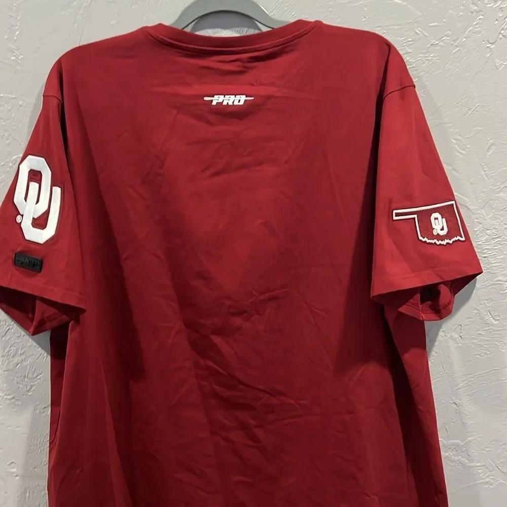 🔥🏈 University of Oklahoma SOONERS Embroidered Quality College Tee XL - PERFECT